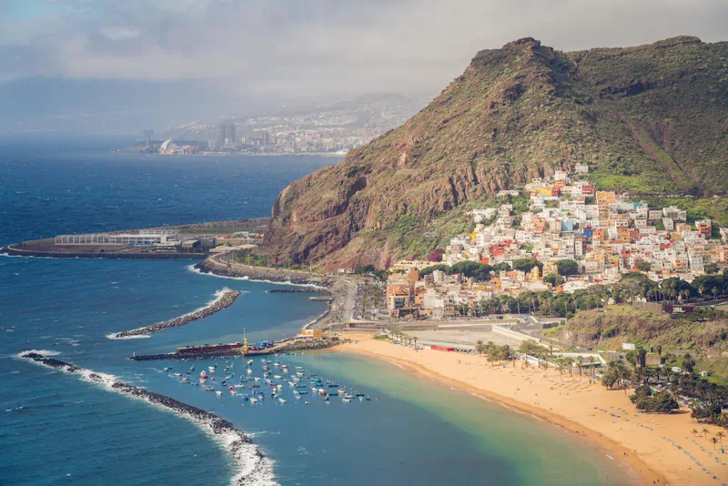 Guía completa para comprar una propiedad en Tenerife siendo extranjero